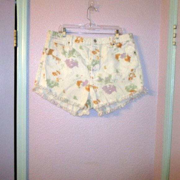 Wild Fable TIE DYE Denim Size 18 SHORTS Cut Offs FRINGE Jean HIGHEST RISE Boho - Picture 1 of 10